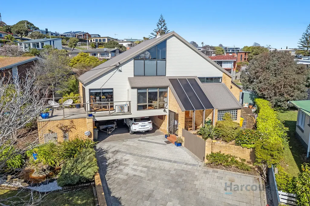 16 Monash Court, Devonport, TAS 7310