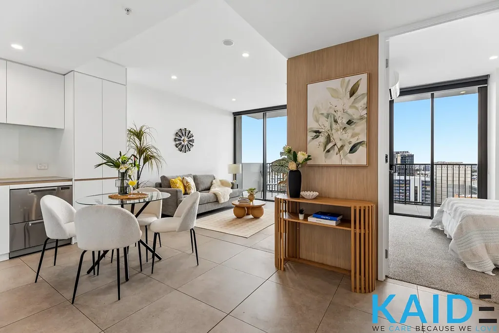 Adelaide 2બેડરૂમ Golden CBD Opportunity: Unrivalled Urban Living & High-Yield Investment