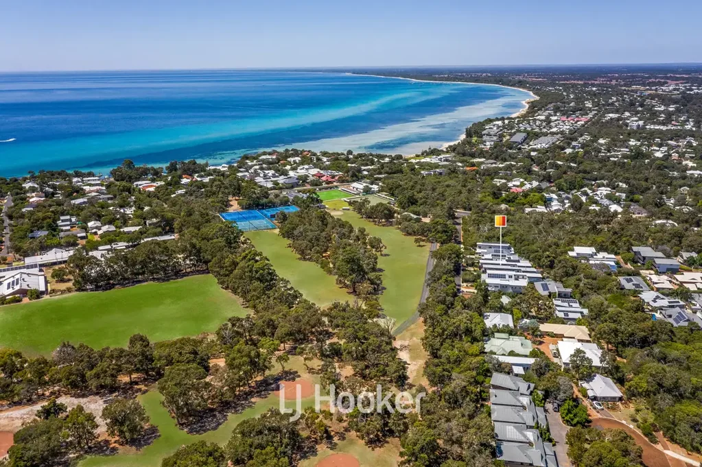 18 Chapman Street, Dunsborough, WA 6281