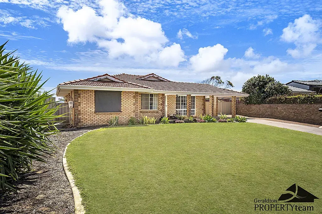 Sunset Beach 3 Bedroom GREAT SUBURB - BEST STREET