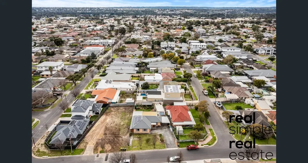 Spacious Three‑Bedroom Home with Large Gardens & Modern Upgrades