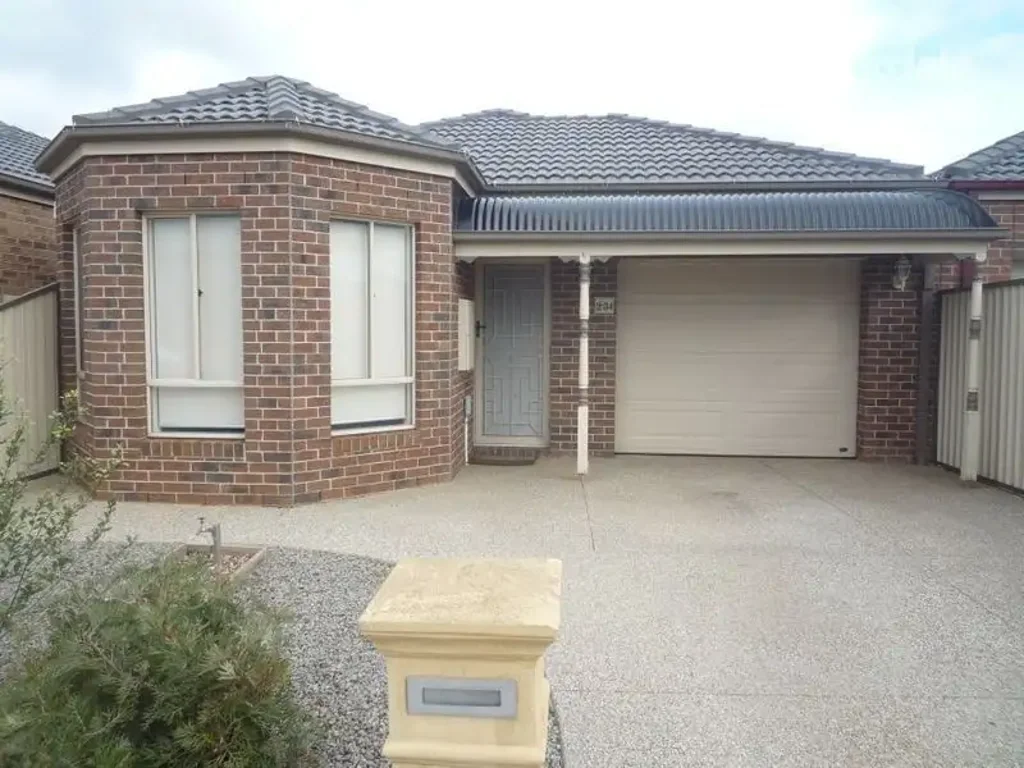 2/34 Mcburnie Drive, Kurunjang, VIC 3337