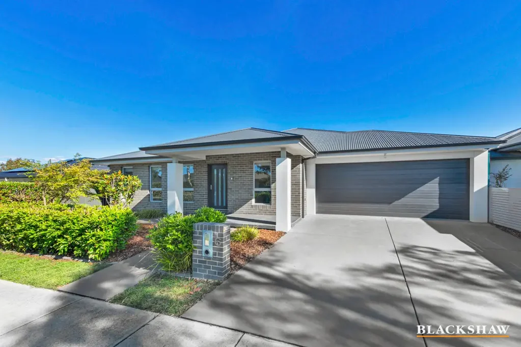 6 Larkin Street, Googong, NSW 2620