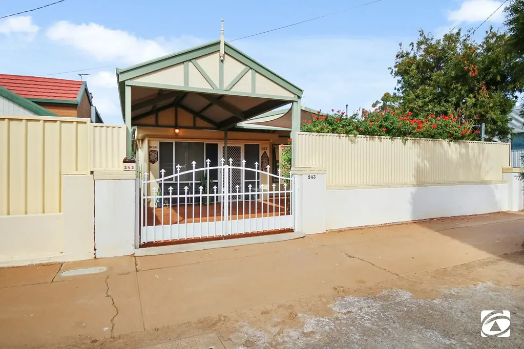 243 Thomas Street, Broken Hill, NSW 2880