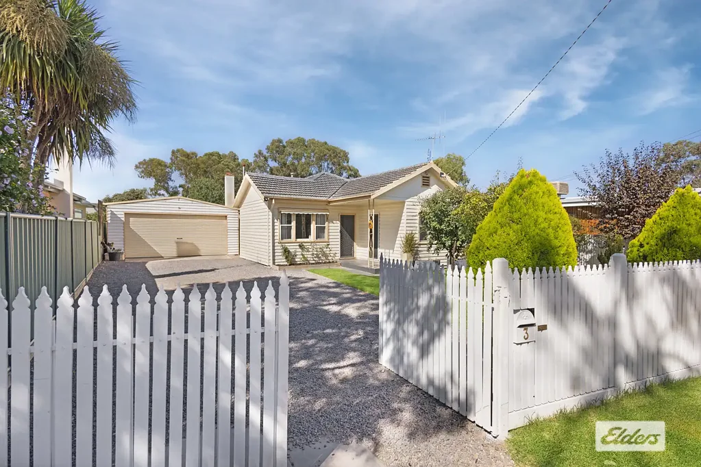 3 Ash Street, Golden Square, VIC 3555