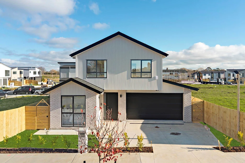 Karaka 5 Bedroom Your better life starts here!!