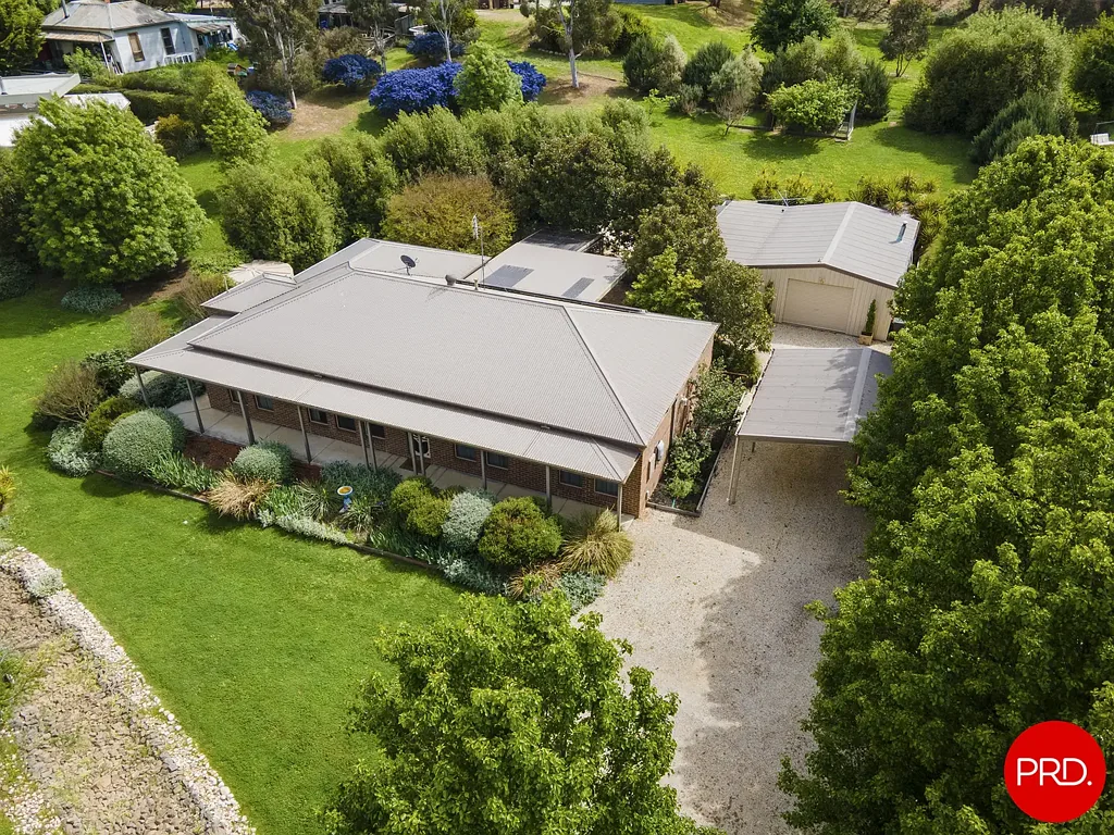 Castlemaine 4ห้องนอน Tranquil Family Living on a Picturesque Acre