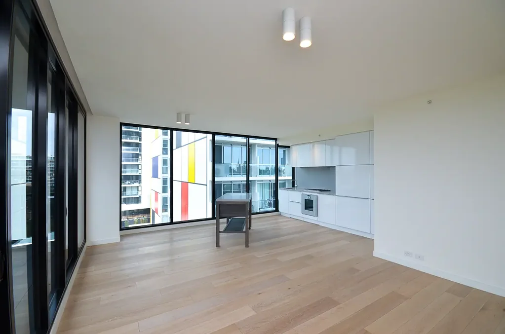 Luxurious North-Facing Apartment with Breathtaking Views and Premium Amenities