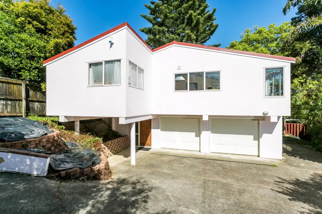 Hillcrest 4chambre Must Sell – CV Ignored!