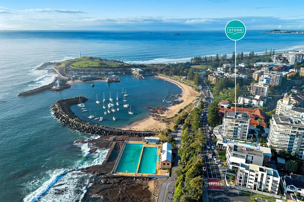 Wollongong 3 Bedroom Premium luxury with panoramic Belmore Basin, Harbour views