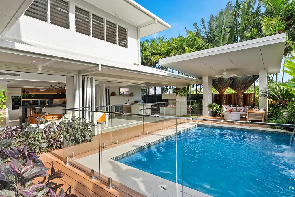 6 Castleton Entrance, Smithfield, QLD 4878