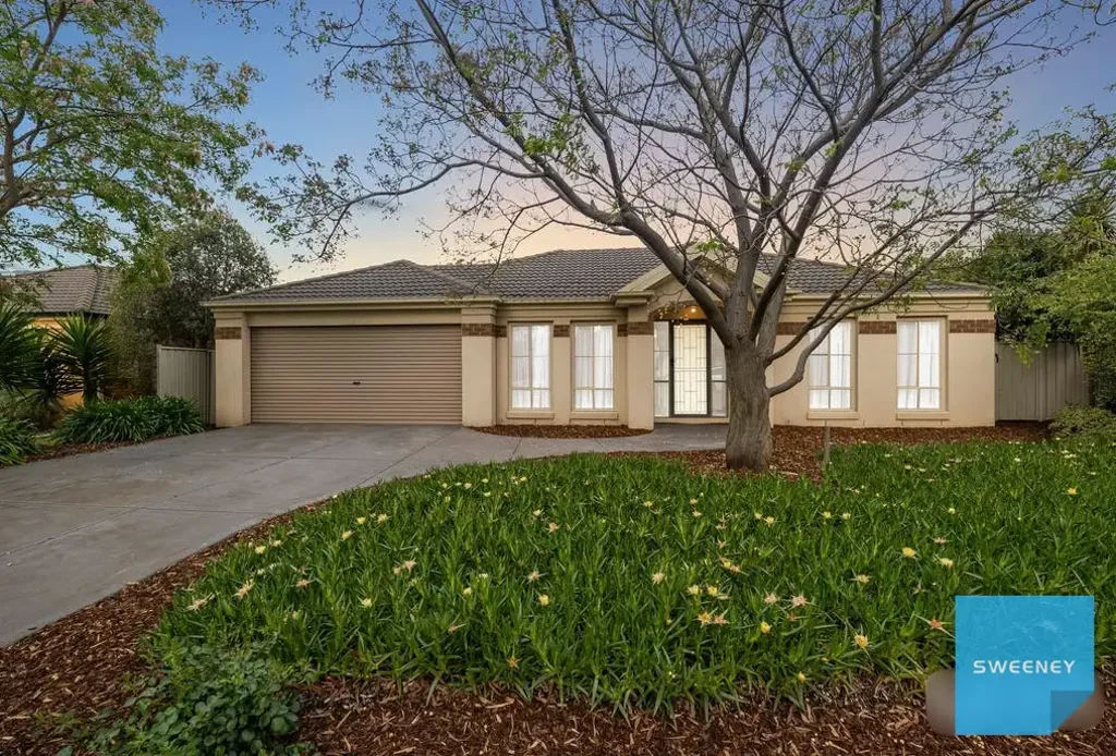 7 Macedon Close, Caroline Springs, VIC 3023