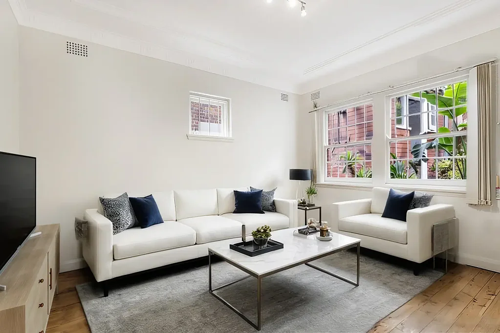Prime Position! Boutique Apartment in a Complex of Only Six – Some Renovations Completed