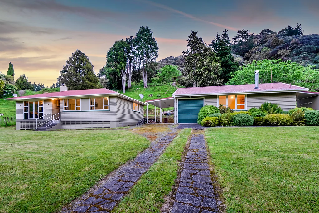 Pohokura and Surrounds 3房  Rural residential charm with outstanding options