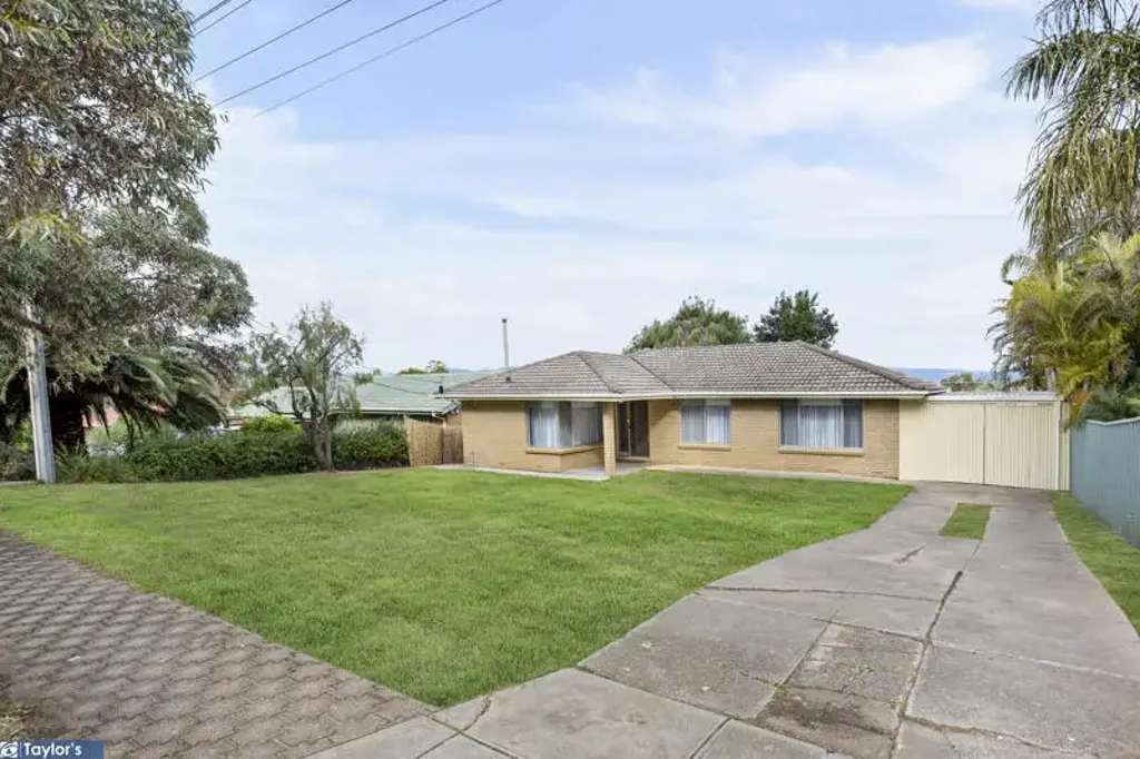 Para Vista 3Zimmer Family Home or Investment: Updated for Style, Located for Convenience