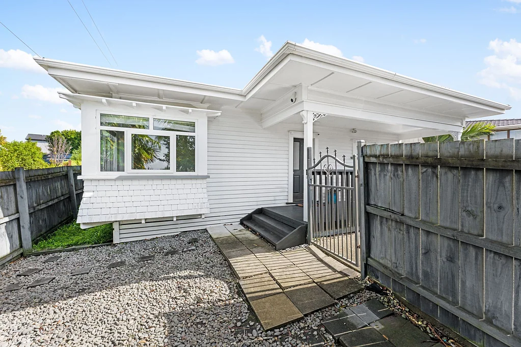 Mount Wellington 4房  Freehold Bungalow