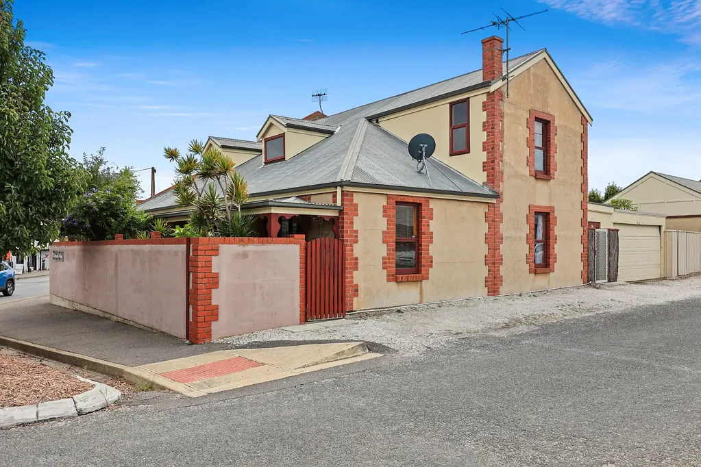 Goolwa 3 Slaapkamer Character Cottage in "Little Scotland" - River Views!