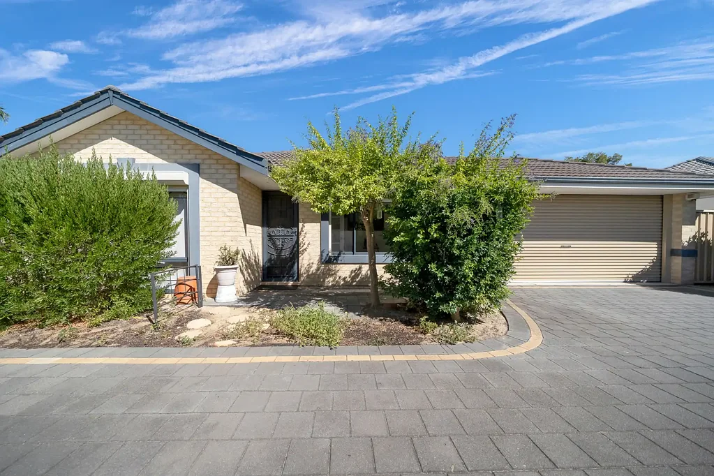 49A Donaldson Street, Queens Park, WA 6107