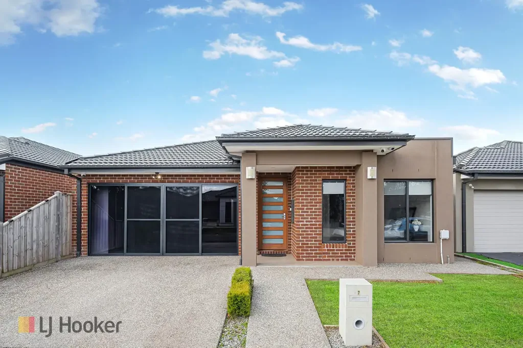 7 Pickering Street, Mickleham, VIC 3064
