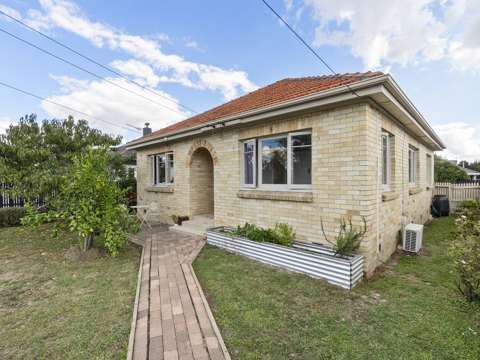 Hamilton East 3房  Charming 1940's Character Home In Hamilton East