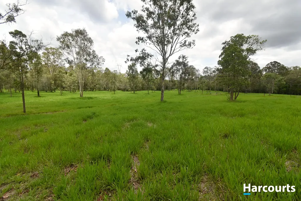 Dalysford 35 Acres of Rural Living!!