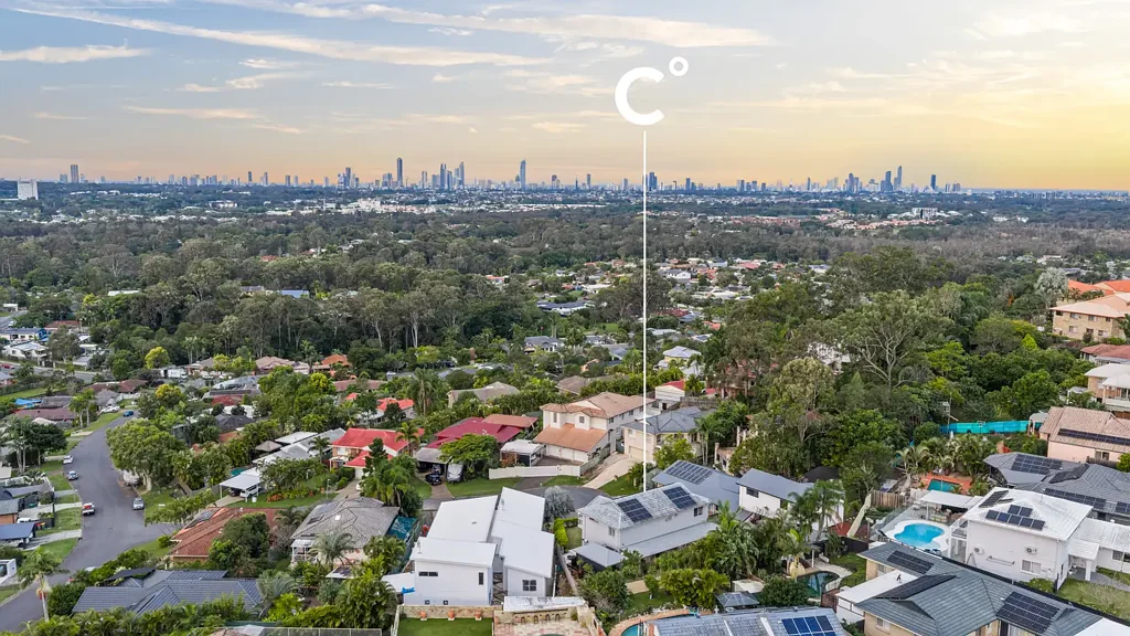 Carrara 4ਬੈੱਡਰੂਮ GOLD COAST SKYLINE VIEWS | EXPANSIVE LIFESTYLE HOME | FLEXIBLE LIVING POTENTIAL
