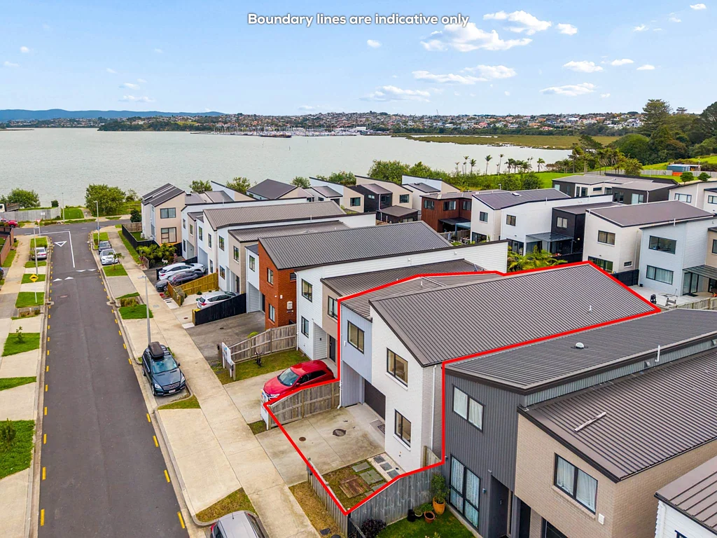 Hobsonville 4房 必售！Hobsonville核心地段，超值近新永久产权住宅 Must Sell! Exceptional Value in Hobsonville