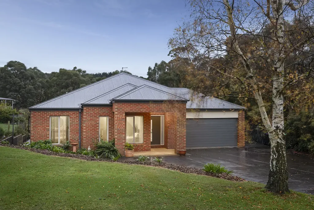 Romsey 4房  Family Creekside Living
