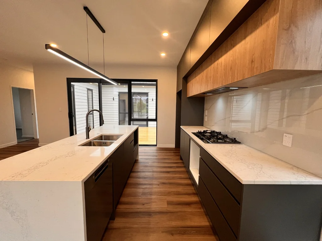 10 Kobe Street, Karaka
