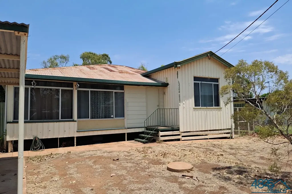 39 Jacobsen Crescent, Mount Isa, QLD 4825