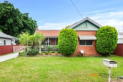 9 Contay Street, Mayfield