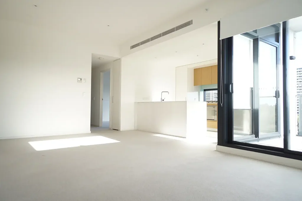 SPACIOUS, HIGH LEVEL TWO BEDROOM APARTMENT IN PRIME LOCATION