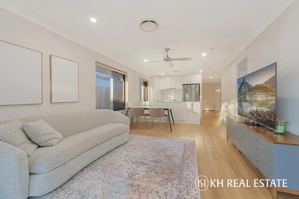 Warner 3 Bedroom MODERN LIVING. RENOVATED TO IMPRESS. PARKS AT YOUR DOORSTEP