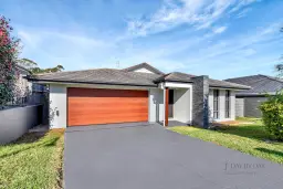 13 BROOKFIELD AVE, Fletcher