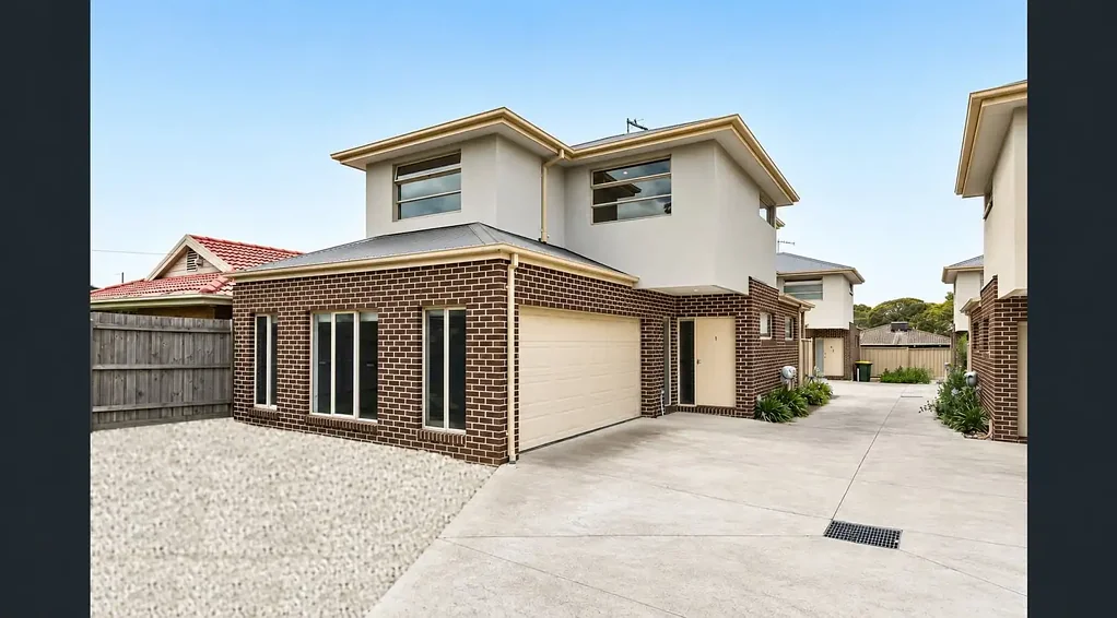 Sydenham 3બેડરૂમ Modern 3-Bedroom Freestanding Townhouse in a Prime Central Location