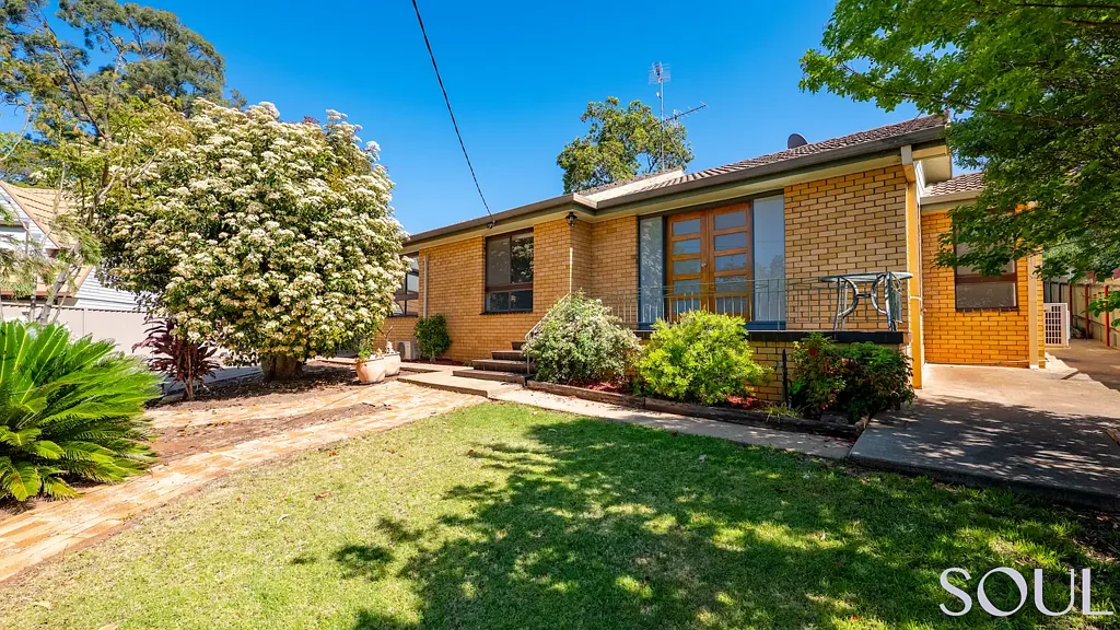 5 Knox Place, Griffith, NSW 2680