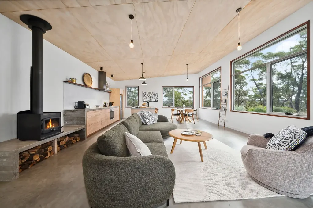 56 St Georges Parade, Mount Victoria, NSW 2786