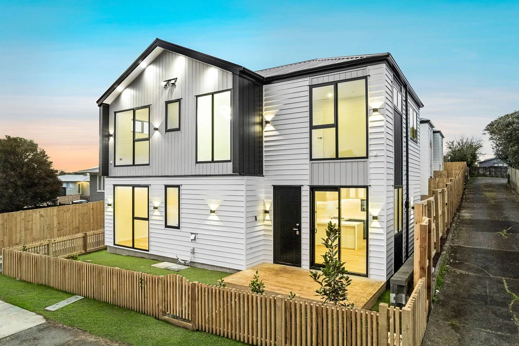 Manurewa 4房  BRAND-NEW STANDALONE HOME  4 BEDROOMS