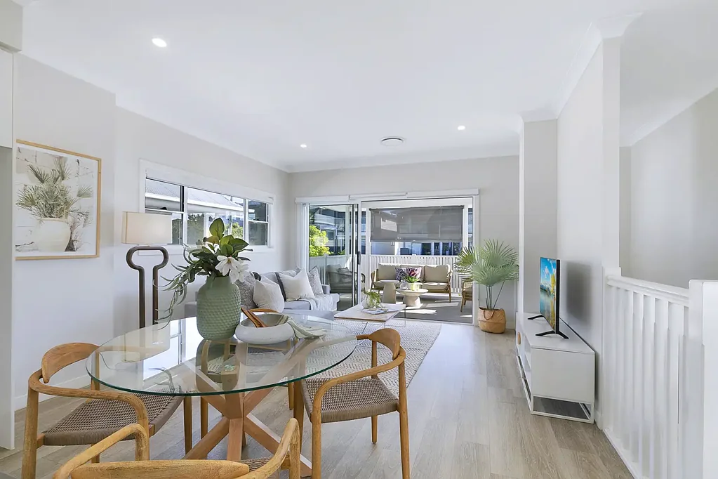 Carina 3Phòng ngủ Timeless Hamptons Elegance Meets Freehold Living