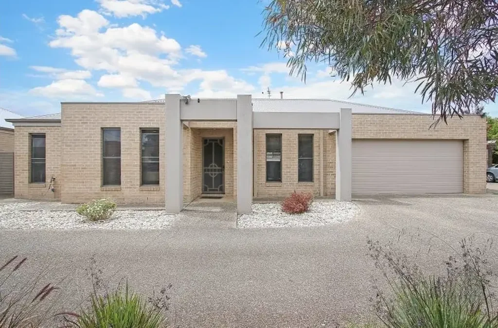 2/378 Cambourne Street, Lavington, NSW 2641