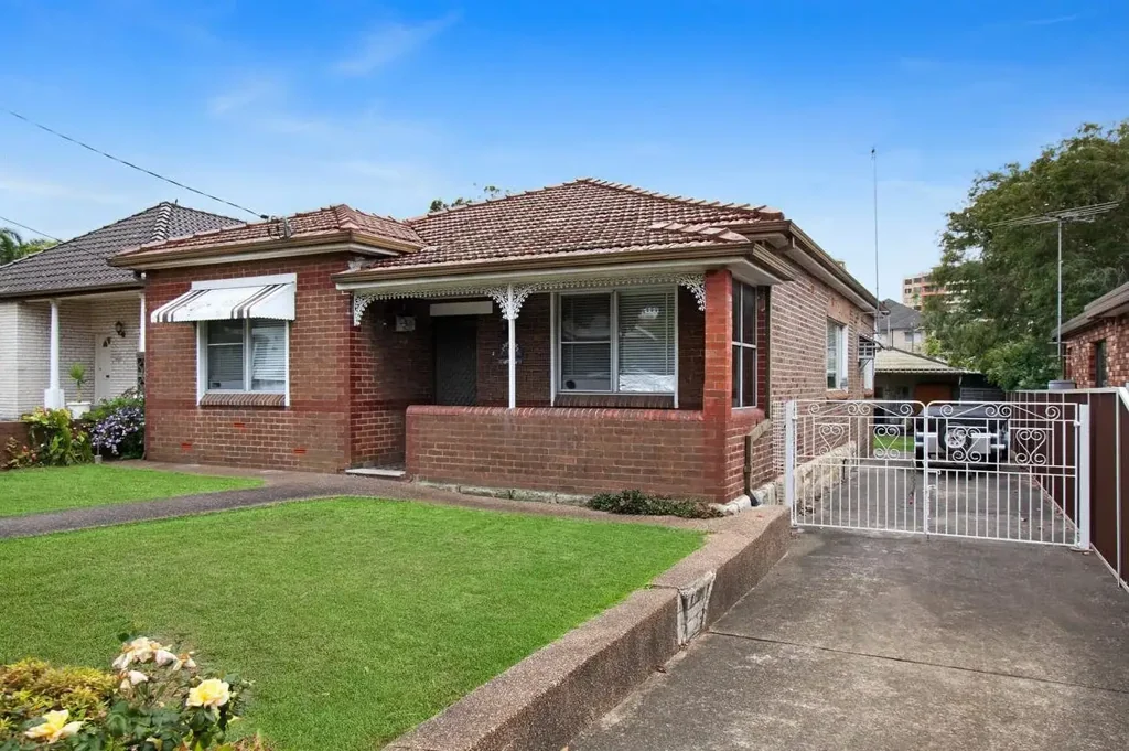 Furnished 3 bedroom home