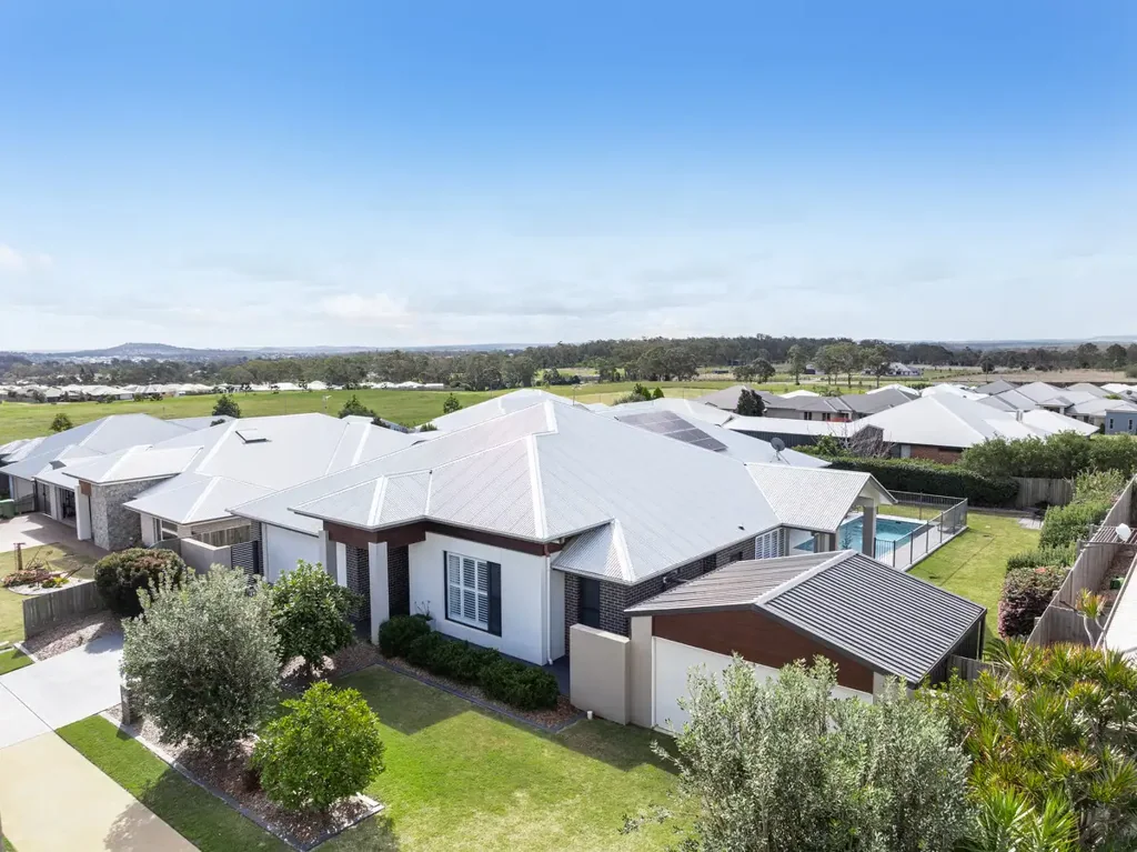 52 Sportsman Drive, Kleinton, QLD 4352