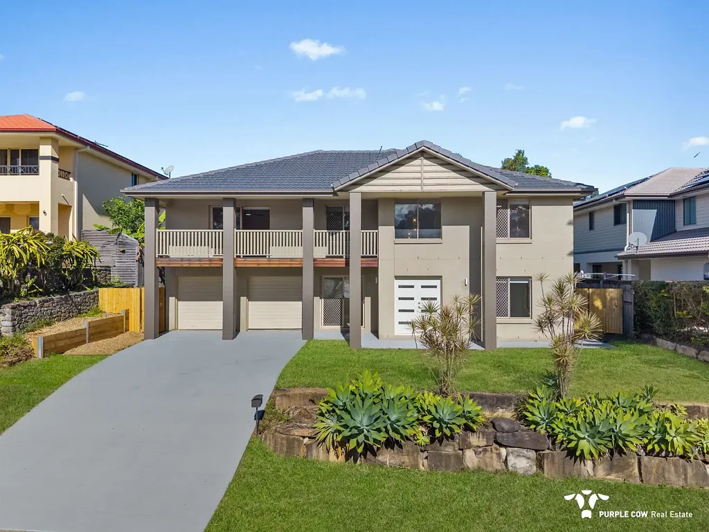 Beautifully Refreshed Executive Retreat in a Prestigious Setting.