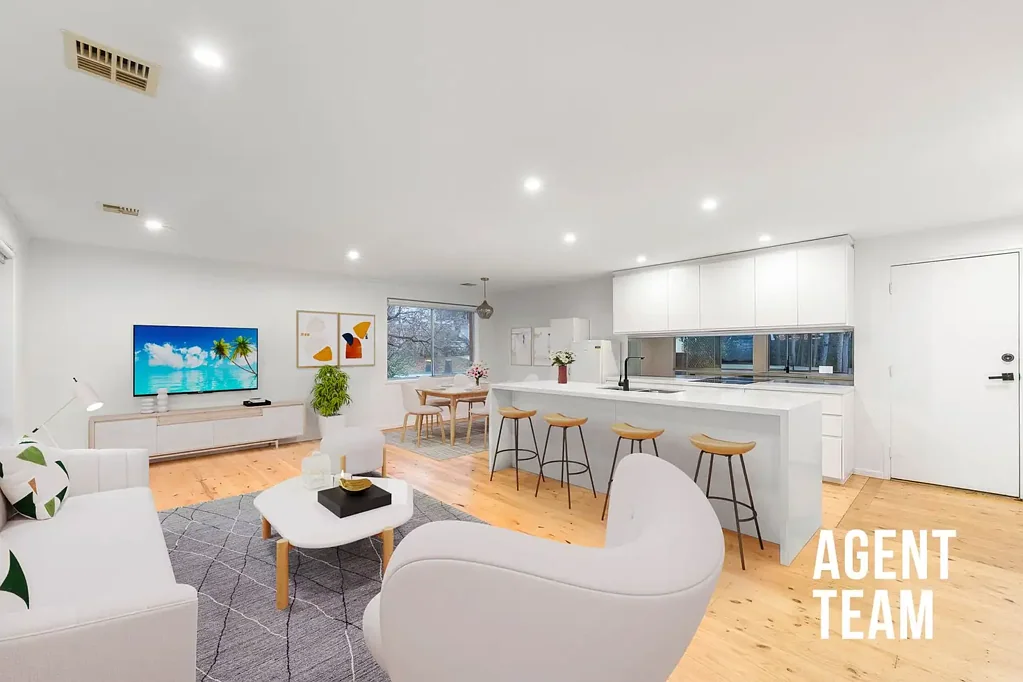 Mawson 5બેડરૂમ A Rare Dual Income Opportunity in the Heart of Woden Valley