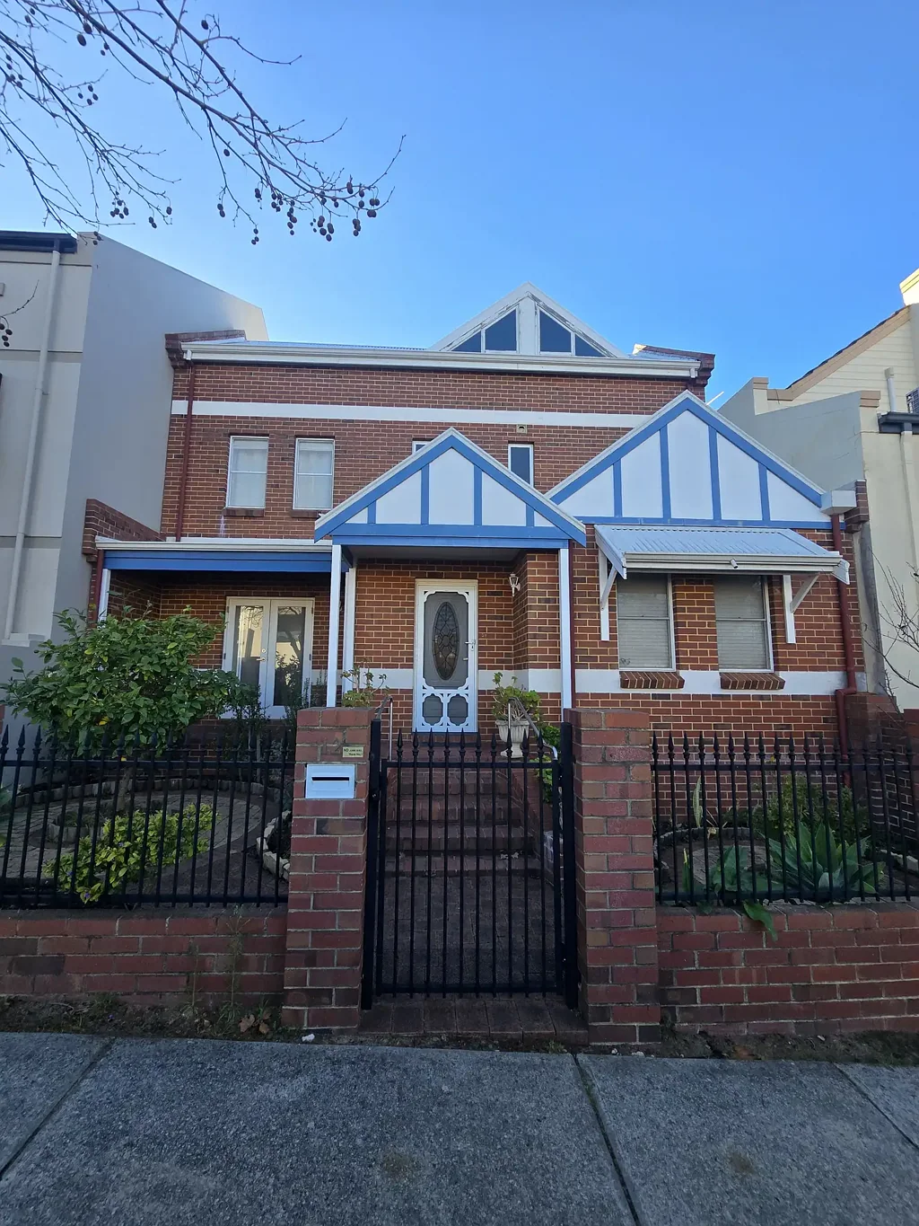 STUNNING HOUSE IN EAST PERTH!