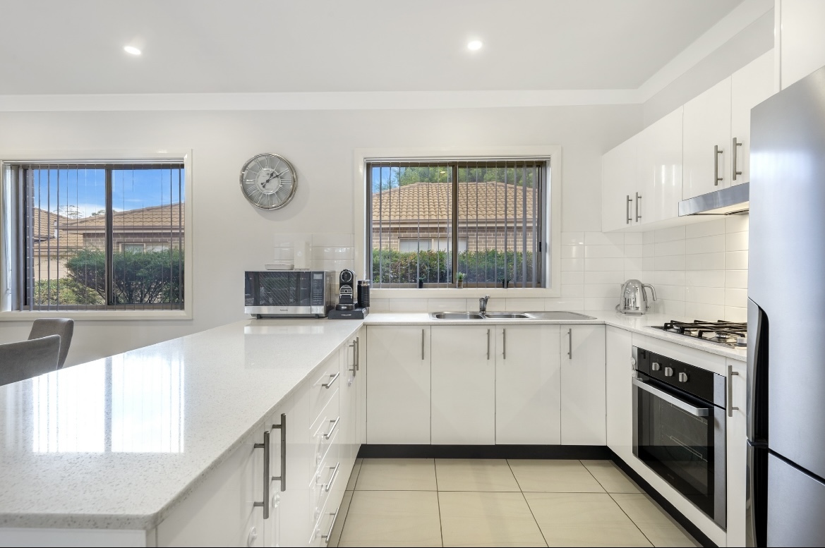 UNIT 2 323 HECTOR ST, BASS HILL NSW 2197, 0 غرف, 0 حمامات, Unspecified