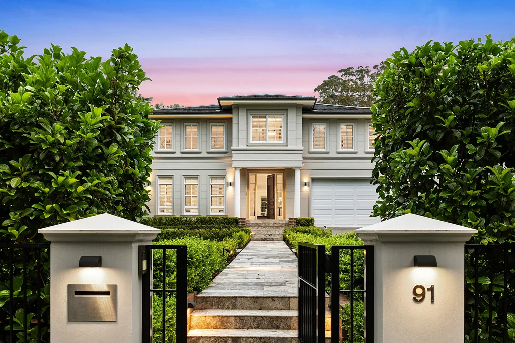 Wahroonga 5कमरा Near new Meadowbank glamour in a stunning park-side setting