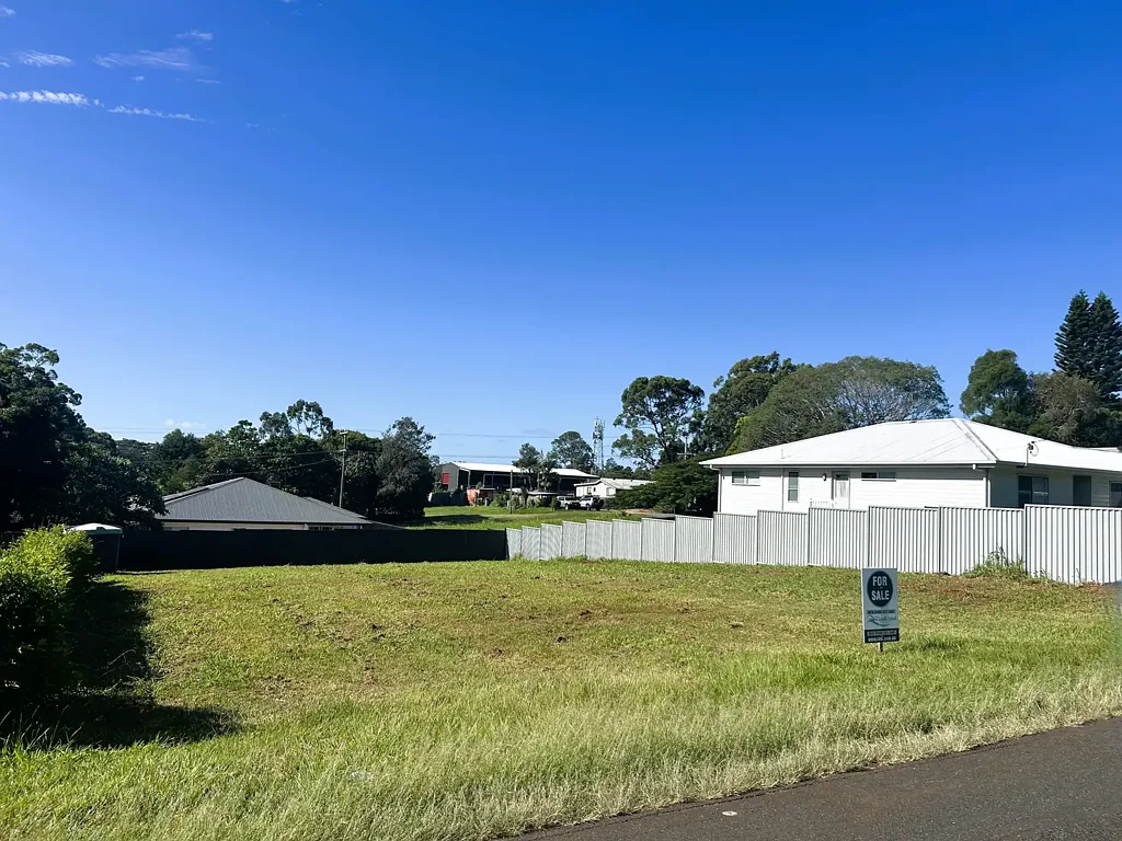 17 Laurel Street, Russell Island, QLD 4184