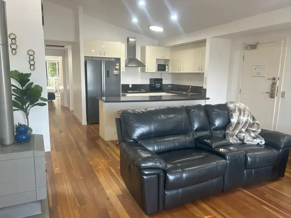 2 bedroom with Granny Flat Lagoon Lodge Couran Cove