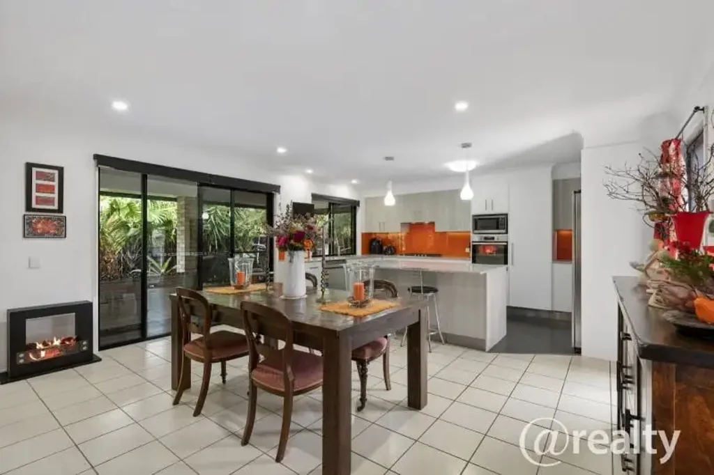 77 Hollywood Avenue, Bellmere, QLD 4510